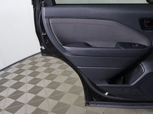 Used 2025 Subaru Forester Premium AWD/4WD image 23