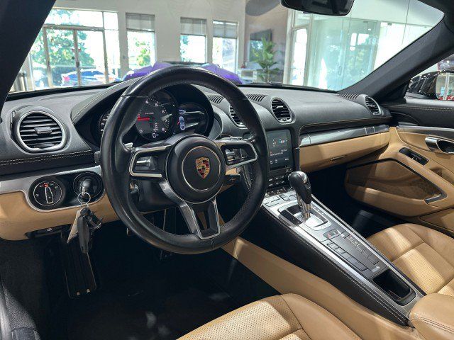 Used 2018 Porsche 718 Cayman S RWD image 4