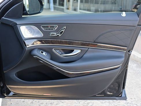 Used 2015 Mercedes-Benz S 63 AMG 4MATIC Sedan w/ Driver Assistance Package image 63