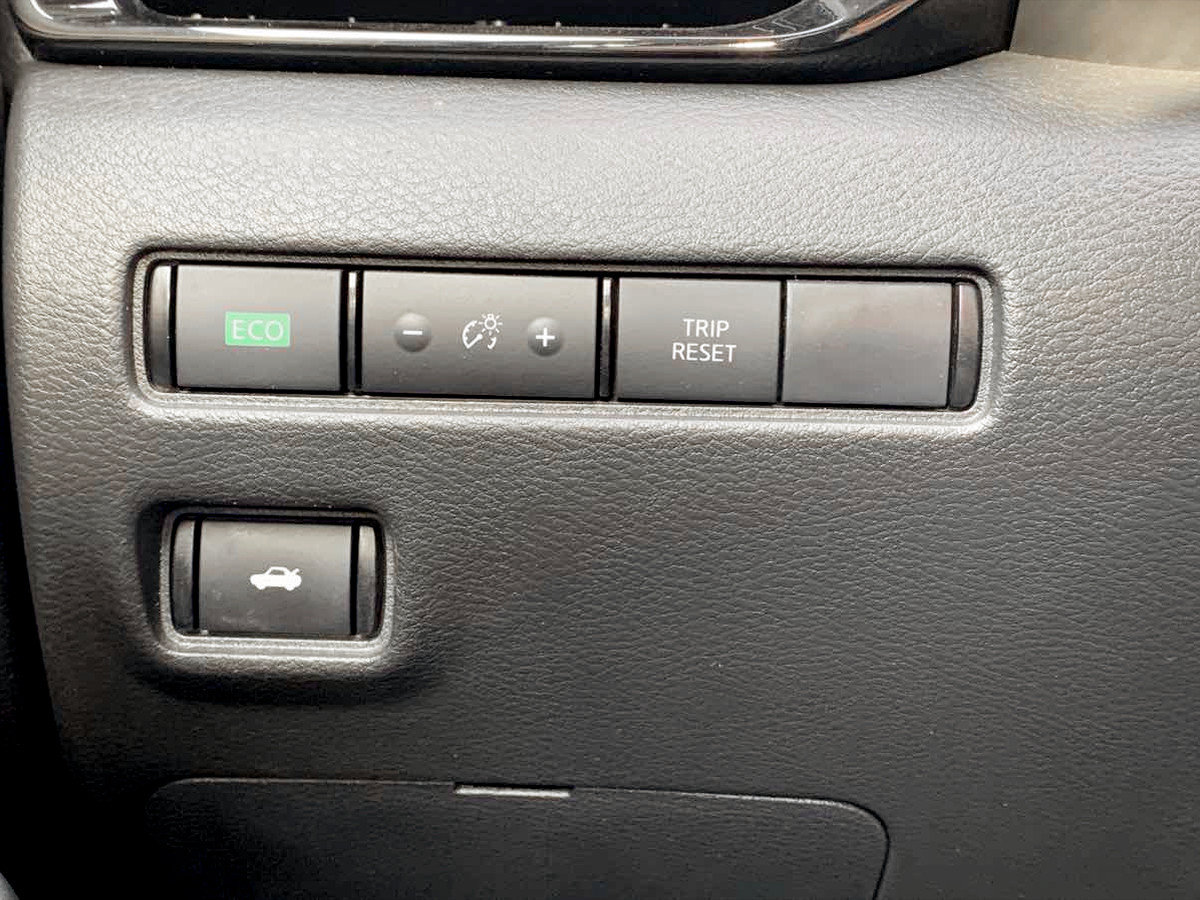 Used 2025 Nissan Sentra SV w/ All-Weather Package FWD image 21