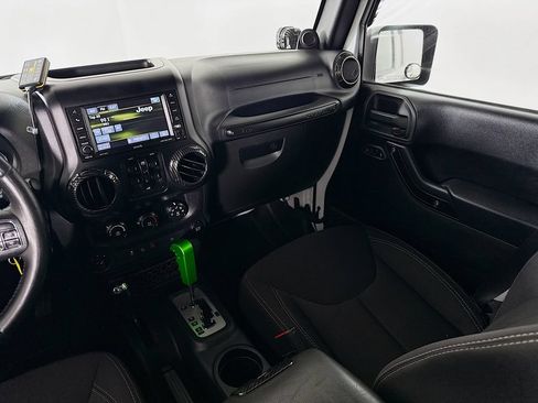 Used 2014 Jeep Wrangler Unlimited Sahara AWD/4WD image 22