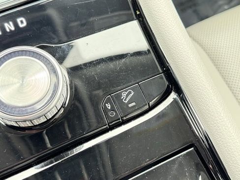 Used 2021 Jeep Grand Cherokee L Overland w/ Luxury Tech Group IV image 22