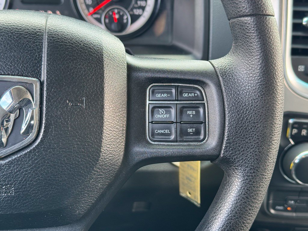 Used 2017 RAM 1500 Classic SLT AWD/4WD image 26