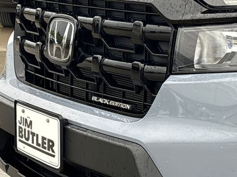 Used 2025 Honda Ridgeline Black Edition image 62