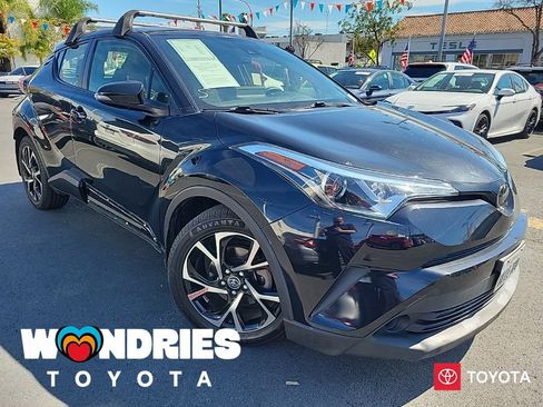 Used 2019 Toyota C-HR XLE image 1