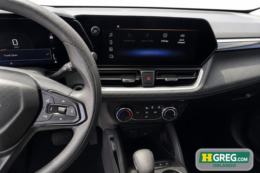 Used 2025 Chevrolet TrailBlazer LS FWD image 12