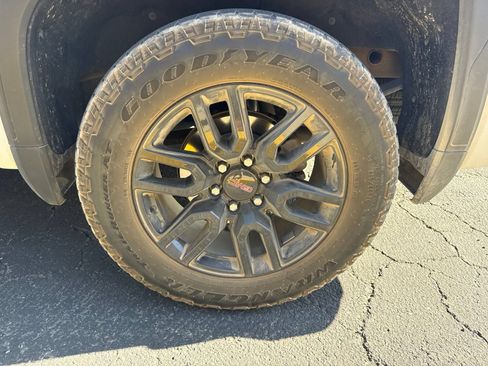 Certified 2023 GMC Sierra 1500 Elevation w/ X31 Off-Road Package AWD/4WD image 13