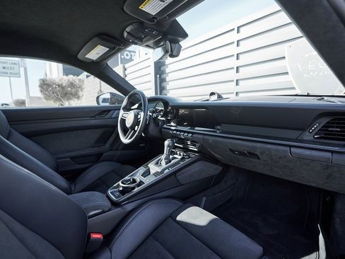 Used 2023 Porsche 911 GT3 image 36