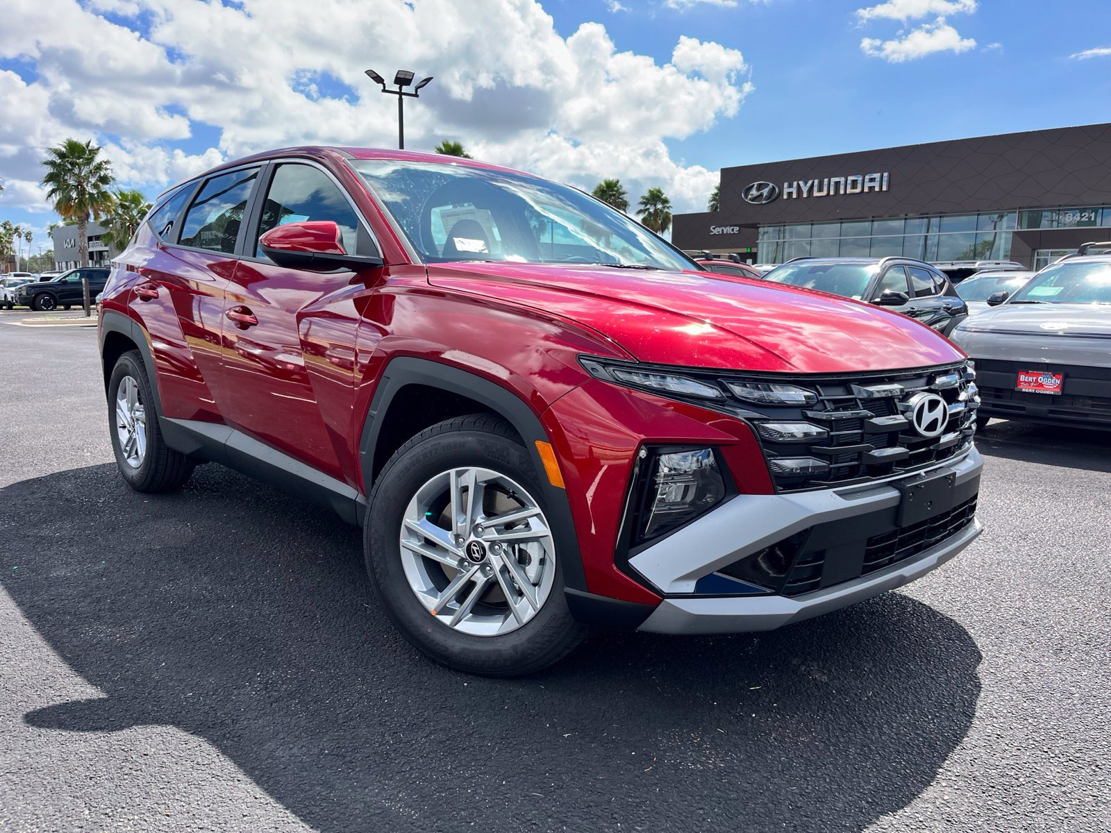 New 2026 Hyundai Tucson SE FWD image 1