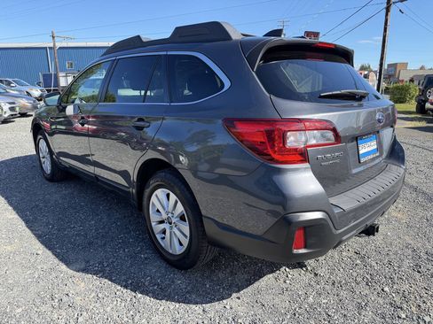 Used 2018 Subaru Outback 2.5i Premium AWD/4WD image 5