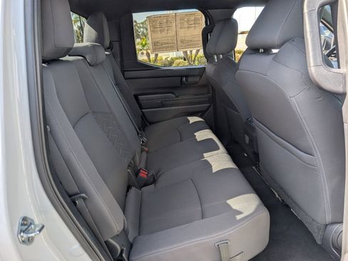 Used 2025 Toyota Tacoma SR image 5