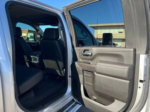 Used 2022 Chevrolet Silverado 2500 LTZ w/ LTZ Plus Package AWD/4WD image 34