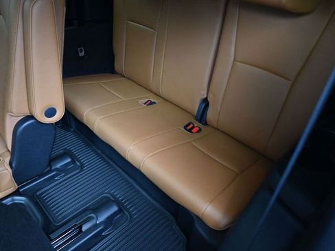 Used 2026 Toyota Highlander Platinum image 29