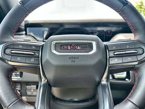 New 2026 GMC Yukon AT4 Ultimate w/ LPO, Floor Liner Package AWD/4WD image 33