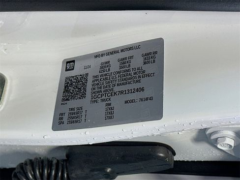 New 2024 Chevrolet Colorado LT w/ LT Convenience Package II image 34