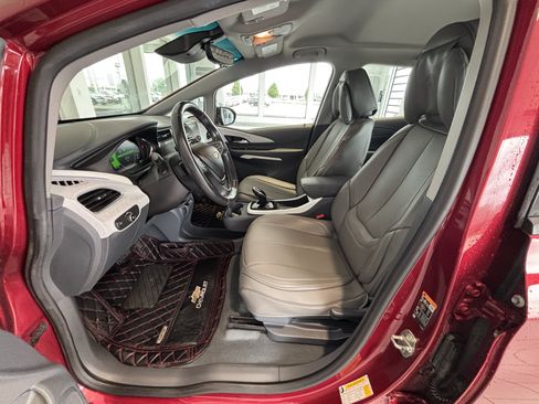 Used 2020 Chevrolet Bolt Premier w/ Infotainment Package FWD image 2