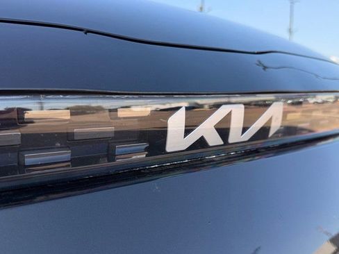 Used 2024 Kia Soul LX w/ Option Group 015 FWD image 12