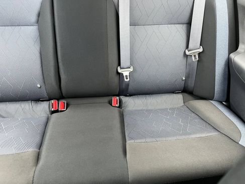 Used 2025 Nissan Versa SV FWD image 36