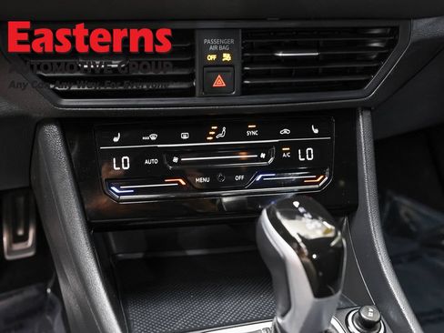 Used 2025 Volkswagen Jetta Sport FWD image 19