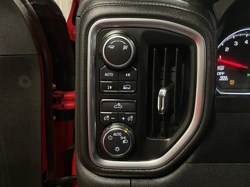 Used 2019 Chevrolet Silverado 1500 LT w/ Texas Edition image 30