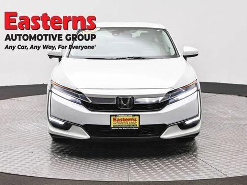 Used 2018 Honda Clarity Touring image 2