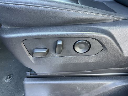 Used 2025 Chevrolet Silverado 1500 LTZ w/ LTZ Premium Package image 28