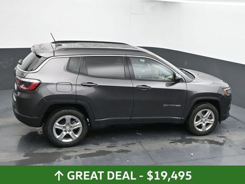 Used 2024 Jeep Compass Latitude image 53