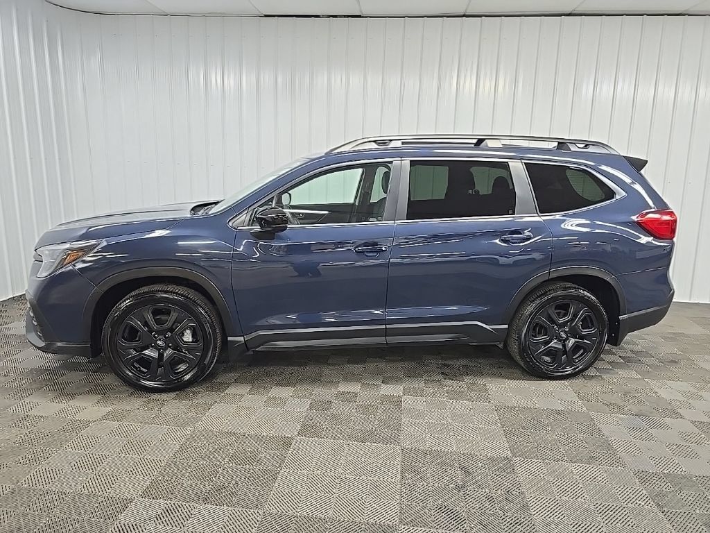 Used 2025 Subaru Ascent Bronze Edition AWD/4WD image 5