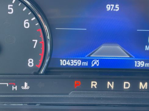 Used 2020 Ford Explorer XLT w/ Equipment Group 202A image 21