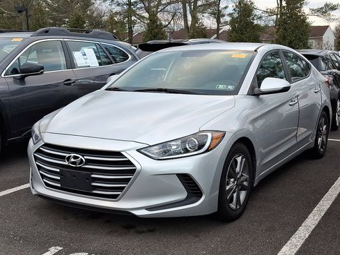 Used 2018 Hyundai Elantra SEL w/ Cargo Package image 5