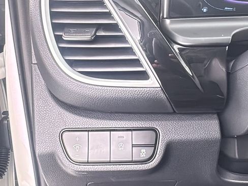 New 2026 Kia Seltos S AWD/4WD image 32
