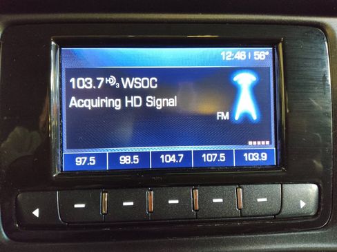 Used 2014 Chevrolet Silverado 1500 LT image 25