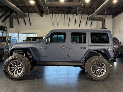Used 2023 Jeep Wrangler Unlimited Rubicon 392 AWD/4WD image 9