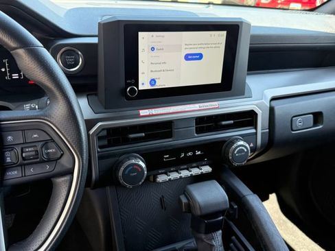 Used 2026 Toyota 4Runner SR5 AWD/4WD image 19