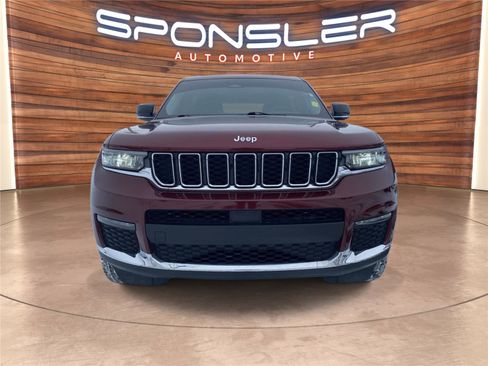 Used 2023 Jeep Grand Cherokee L Limited image 9
