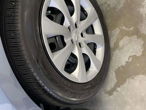 Used 2025 Toyota Corolla LE image 9