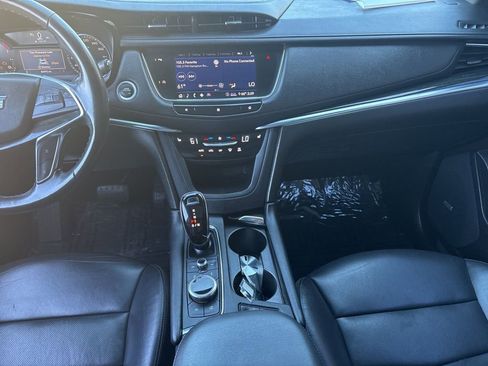 Used 2020 Cadillac XT5 Premium Luxury FWD image 19