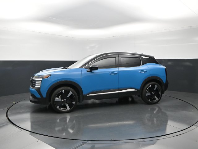 Certified 2025 Nissan Kicks SR AWD/4WD image 3