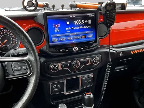 Used 2019 Jeep Wrangler Sport AWD/4WD image 7