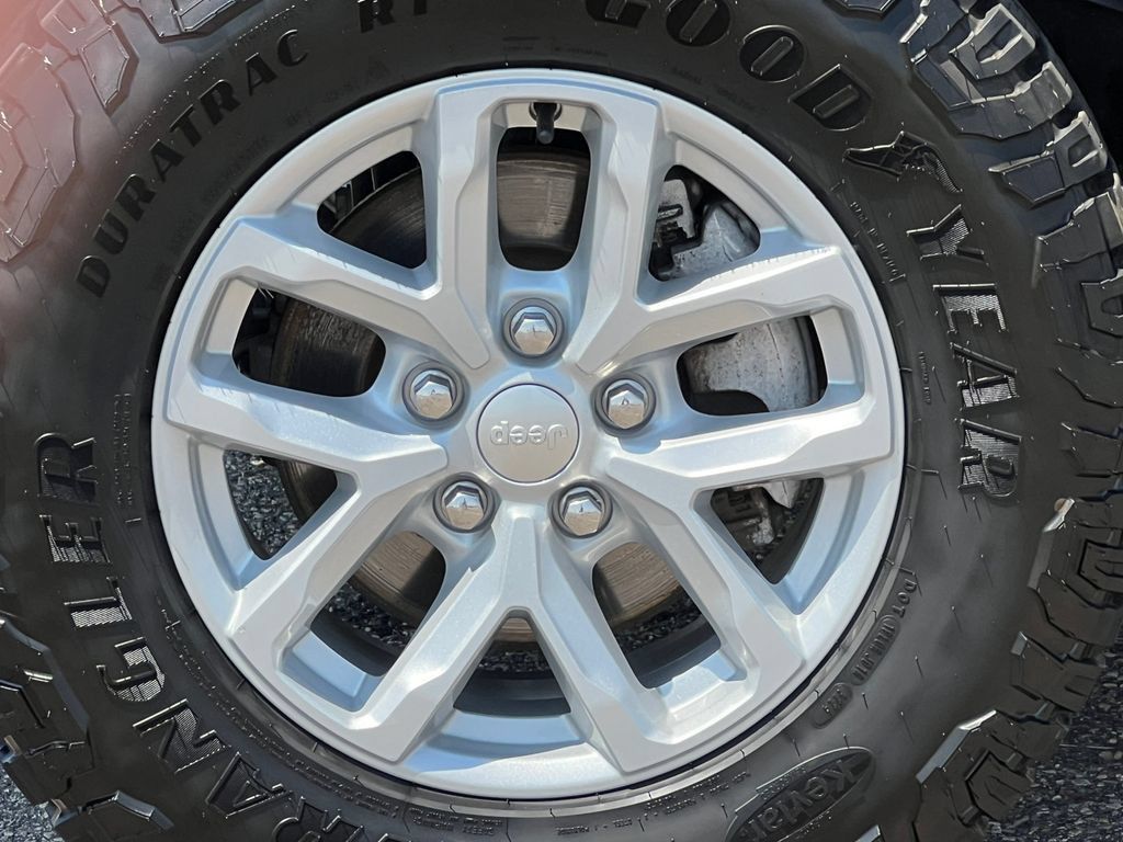 Used 2020 Jeep Wrangler Unlimited Sport S AWD/4WD image 7