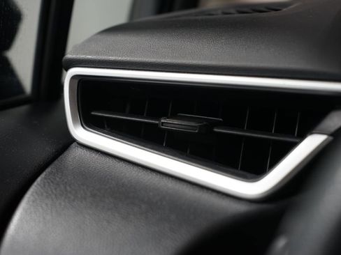 Certified 2023 Toyota Corolla LE image 23