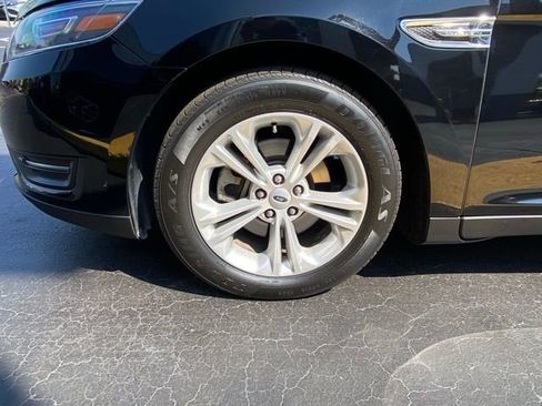 Used 2017 Ford Taurus SEL w/ Equipment Group 201A image 12