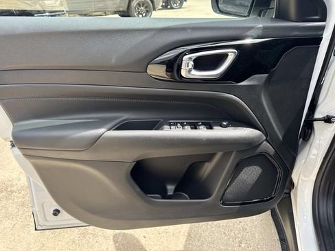 New 2026 Jeep Compass Latitude AWD/4WD image 20