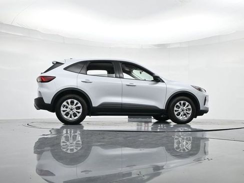 New 2026 Ford Escape Active image 32