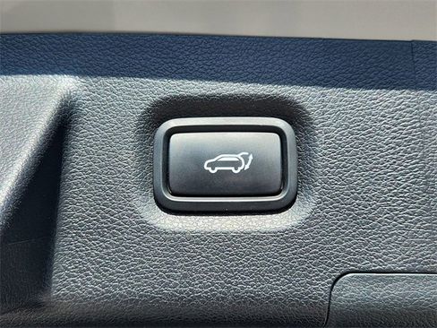 Used 2023 Hyundai Santa Fe Calligraphy image 9