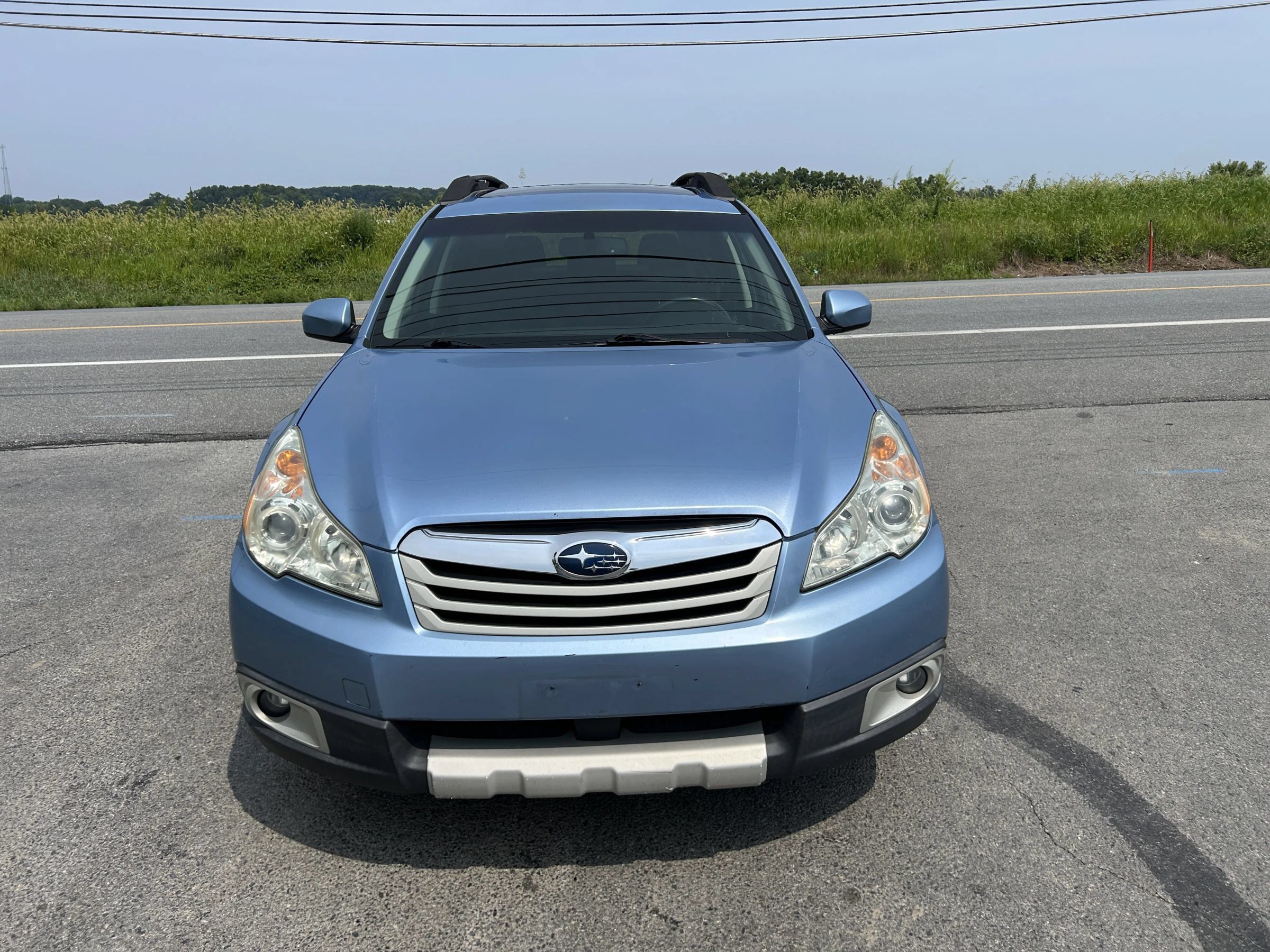Used 2011 Subaru Outback 2.5i Limited AWD/4WD image 4