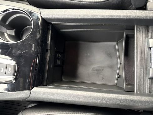 Used 2022 Honda Pilot Touring image 28