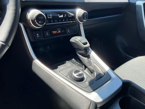 Used 2020 Toyota RAV4 XLE w/ Convenience Package AWD/4WD image 19
