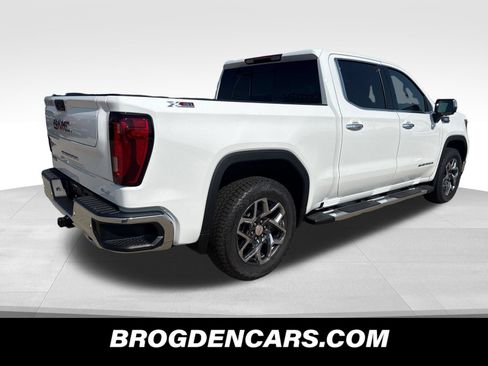 New 2026 GMC Sierra 1500 SLT w/ SLT Premium Plus Package AWD/4WD image 5