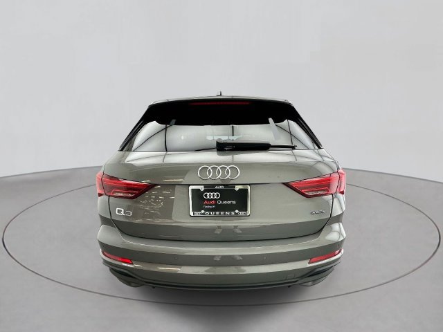 Certified 2024 Audi Q3 2.0T Premium AWD/4WD image 3